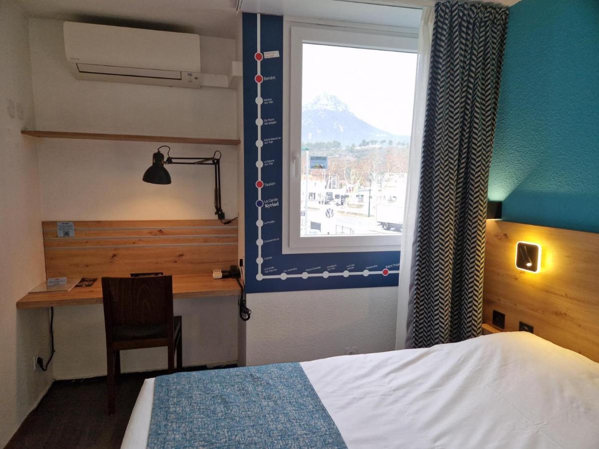 Hotel Kyriad Toulon Est Hyeres 3*