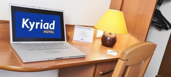 Kyriad Toulon Est Hyeres La Garde Hotel